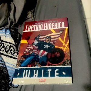 Captain America White comic book